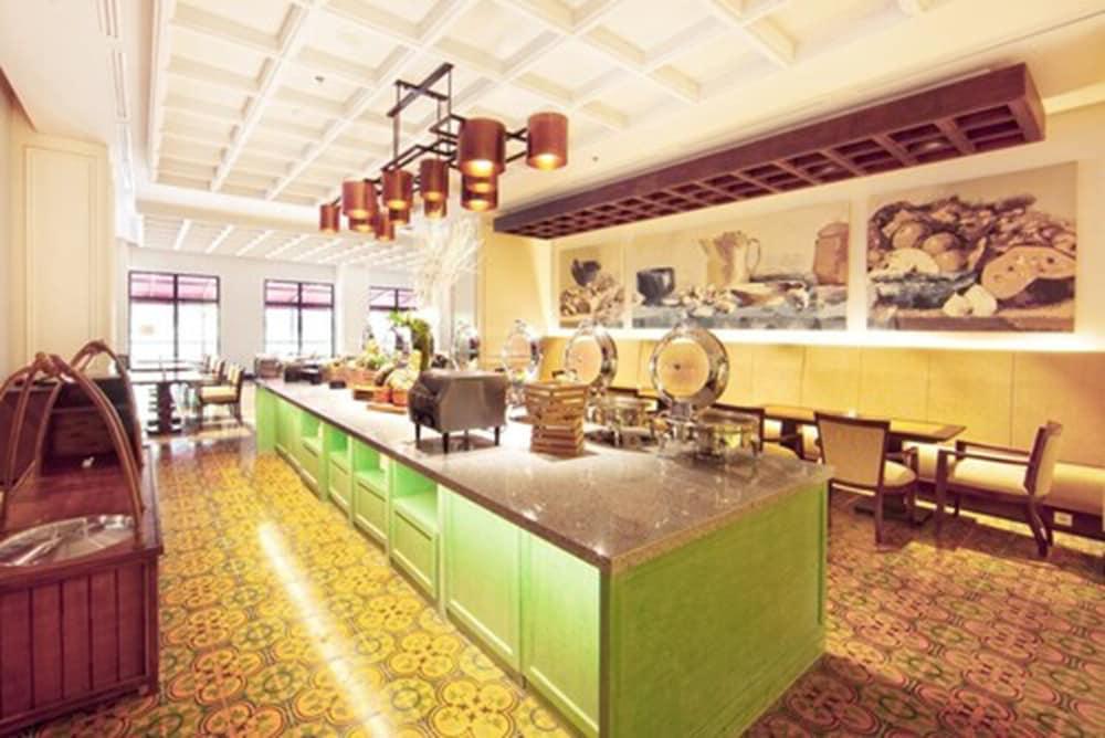 Hotel De Paviljoen Bandung Extérieur photo